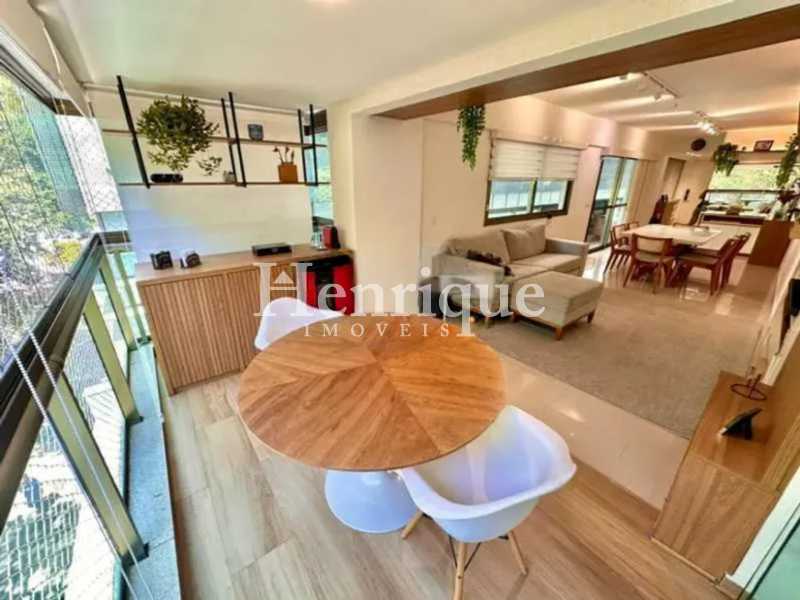 Apartamento, 3 quartos, 158 m² - Foto 1