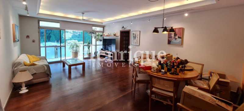 Apartamento, 3 quartos, 145 m² - Foto 1