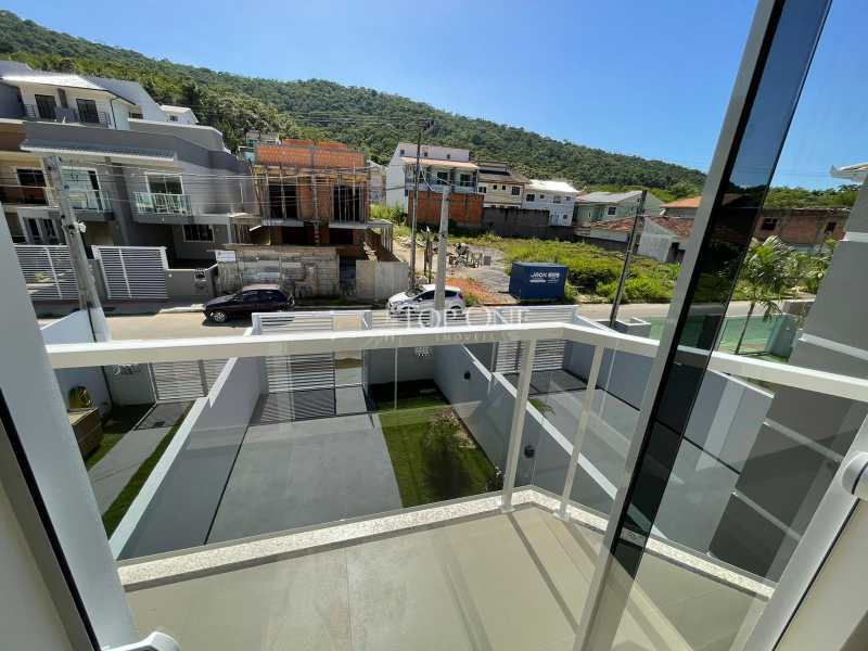 Casa à venda com 2 quartos, 77m² - Foto 22