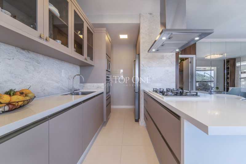 Apartamento à venda com 4 quartos, 151m² - Foto 9