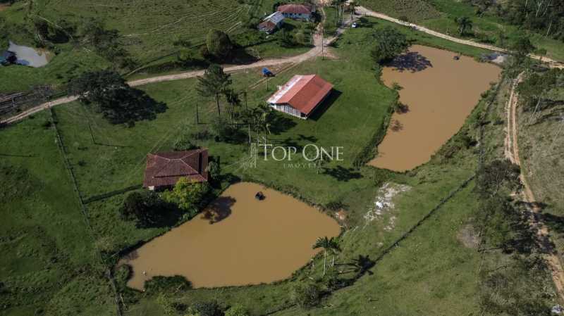 Fazenda à venda com 11 quartos, 1902000m² - Foto 1