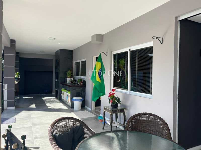 Casa à venda com 6 quartos, 271 - Foto 5