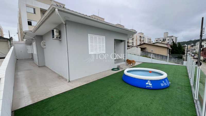 Casa à venda com 3 quartos, 200m² - Foto 26