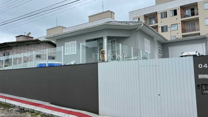 Casa à venda com 3 quartos, 200m² - Foto 28