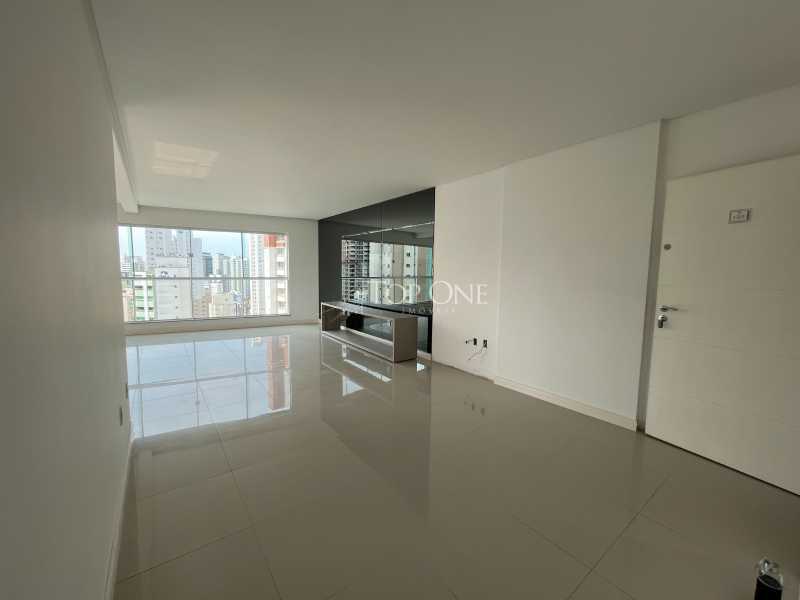 Apartamento à venda com 3 quartos, 115m² - Foto 19