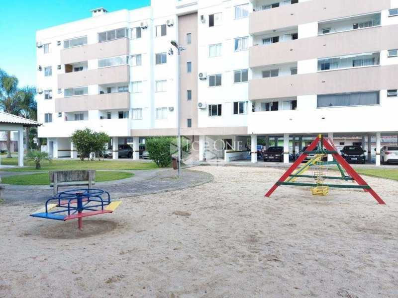 Apartamento à venda com 2 quartos, 70m² - Foto 18