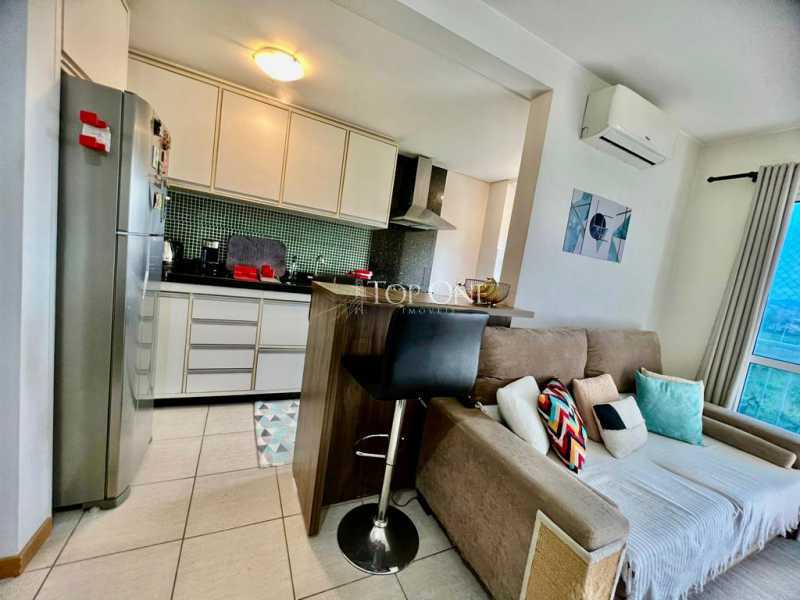 Apartamento à venda com 2 quartos, 60m² - Foto 17