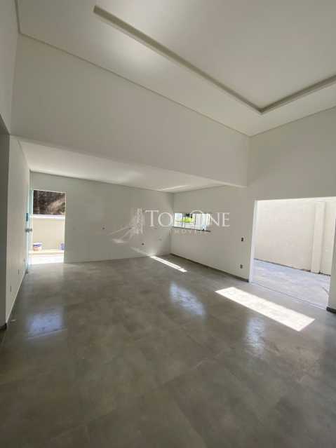 Casa à venda com 2 quartos, 70m² - Foto 9