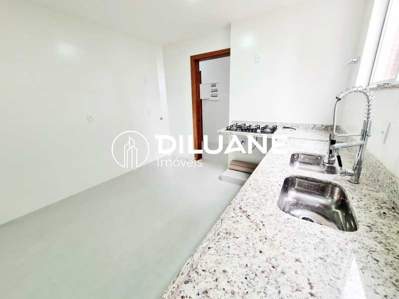 Apartamento à venda com 4 quartos, 185m² - Foto 10