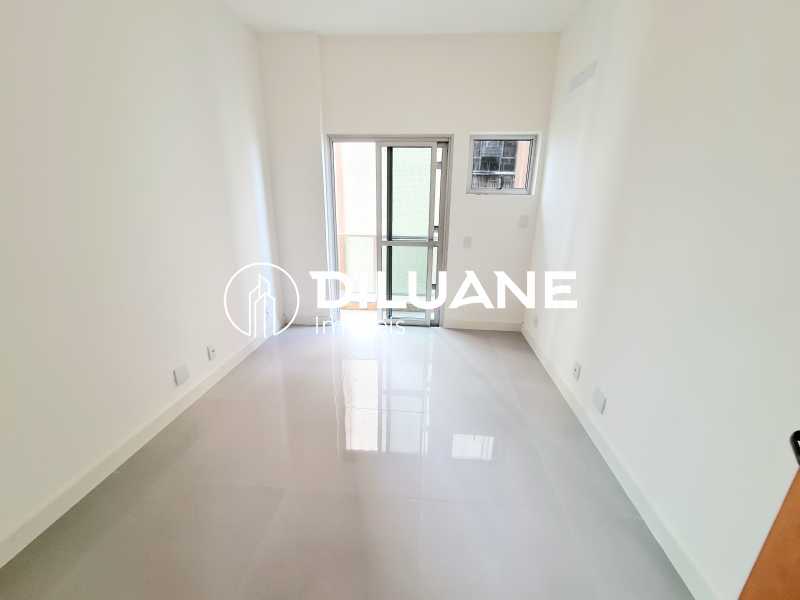 Apartamento à venda com 4 quartos, 185m² - Foto 19