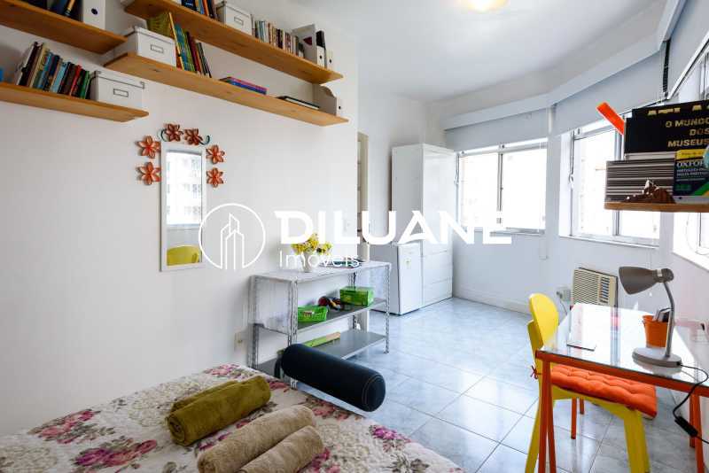 Apartamento à venda com 4 quartos, 216m² - Foto 8