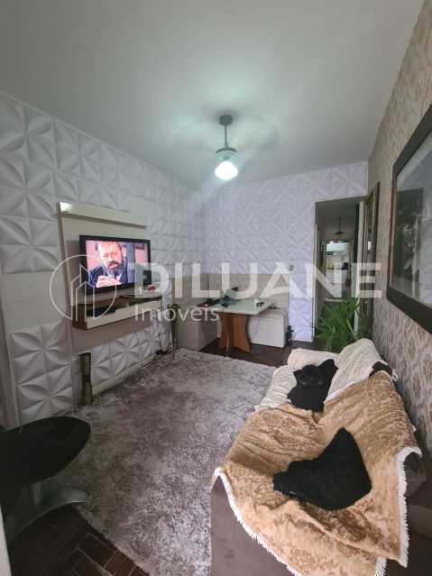 Apartamento à venda com 2 quartos, 43m² - Foto 6