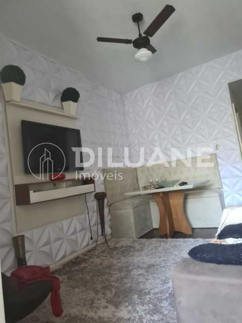 Apartamento à venda com 2 quartos, 43m² - Foto 7