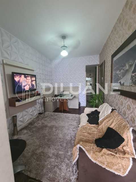 Apartamento à venda com 2 quartos, 43m² - Foto 8