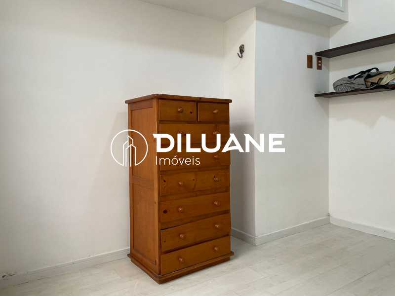 Apartamento à venda com 2 quartos, 60m² - Foto 11