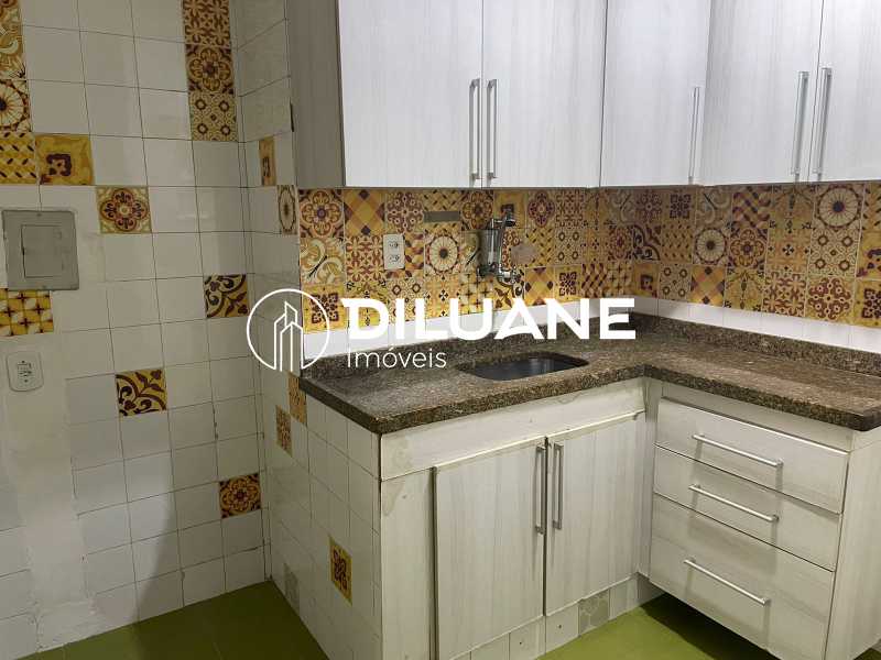 Apartamento à venda com 2 quartos, 60m² - Foto 20