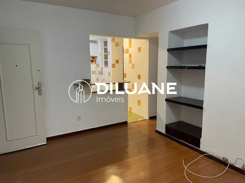 Apartamento à venda com 2 quartos, 60m² - Foto 5