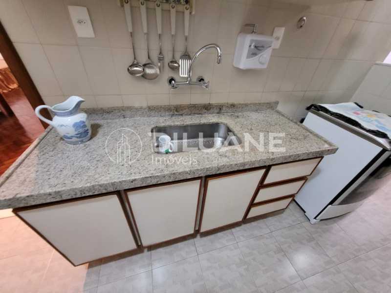 Apartamento à venda com 3 quartos, 132m² - Foto 26