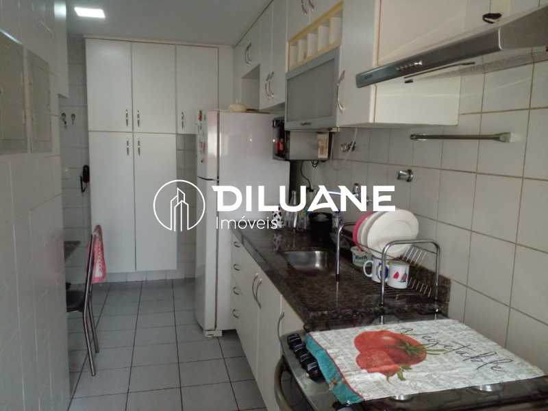 Apartamento à venda com 3 quartos, 98m² - Foto 8