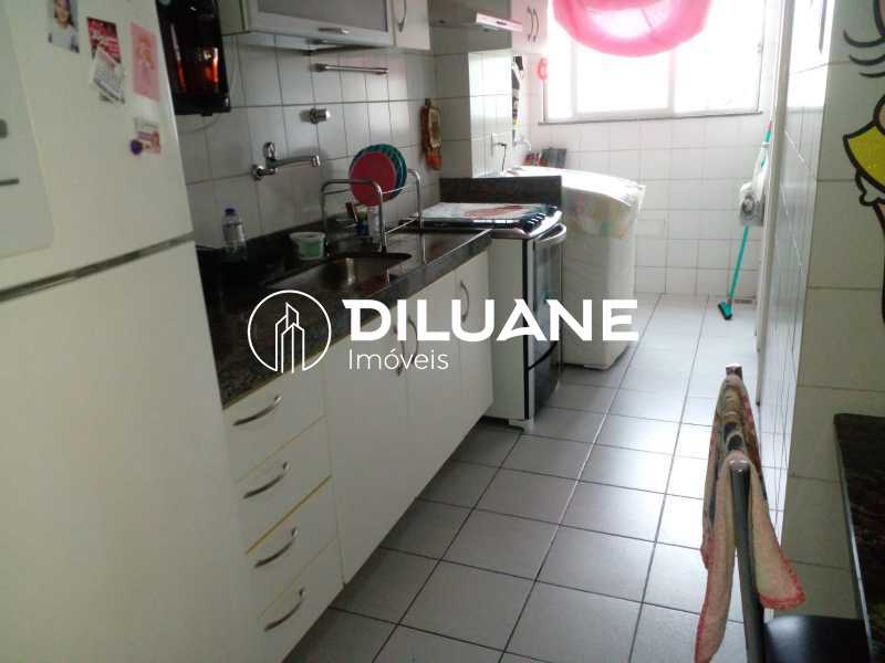 Apartamento à venda com 3 quartos, 98m² - Foto 9