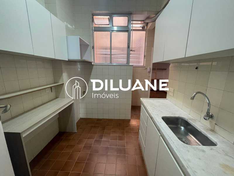 Apartamento à venda com 2 quartos, 66m² - Foto 11