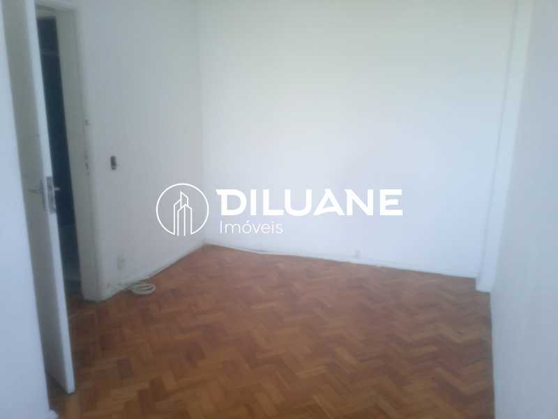 Apartamento à venda com 2 quartos, 65m² - Foto 8