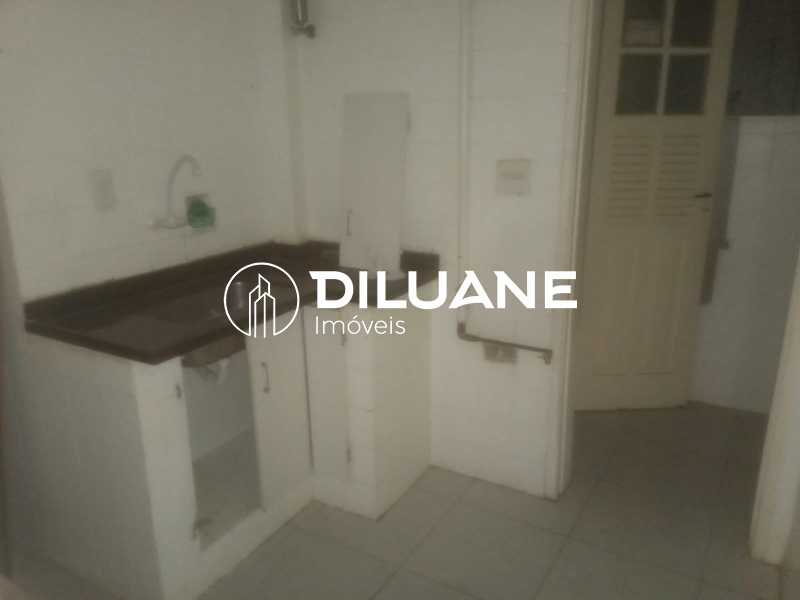 Apartamento à venda com 2 quartos, 65m² - Foto 13