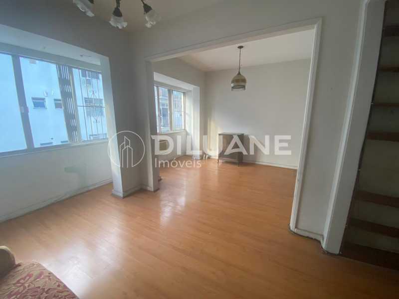 Apartamento à venda com 3 quartos, 100m² - Foto 4