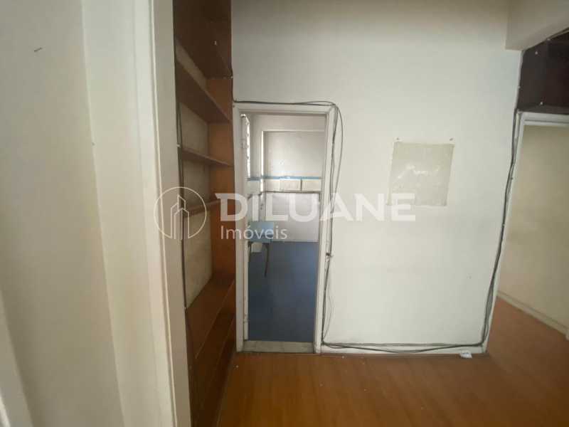 Apartamento à venda com 3 quartos, 100m² - Foto 8