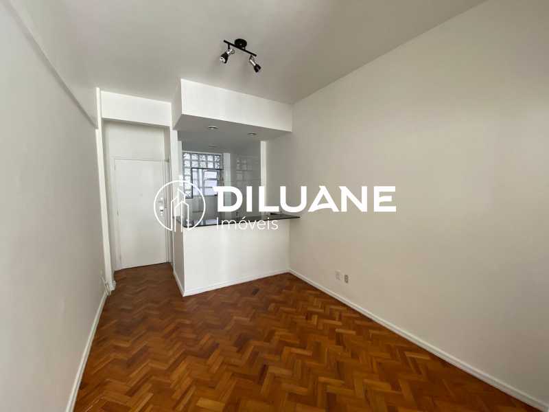 Apartamento à venda com 1 quarto, 45m² - Foto 2