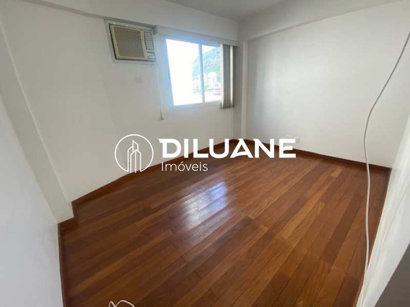 Apartamento à venda com 2 quartos, 90m² - Foto 8