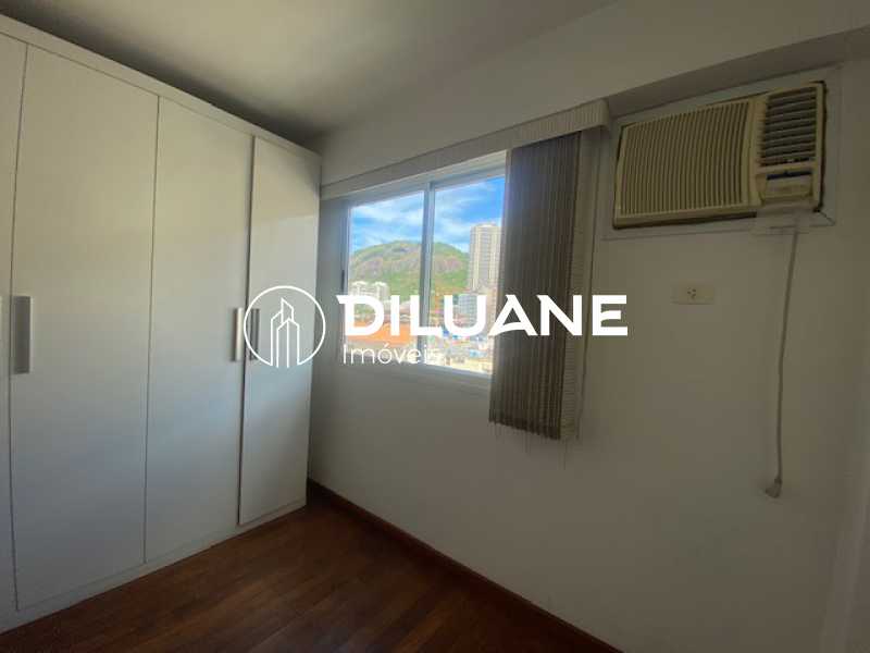 Apartamento à venda com 2 quartos, 90m² - Foto 18