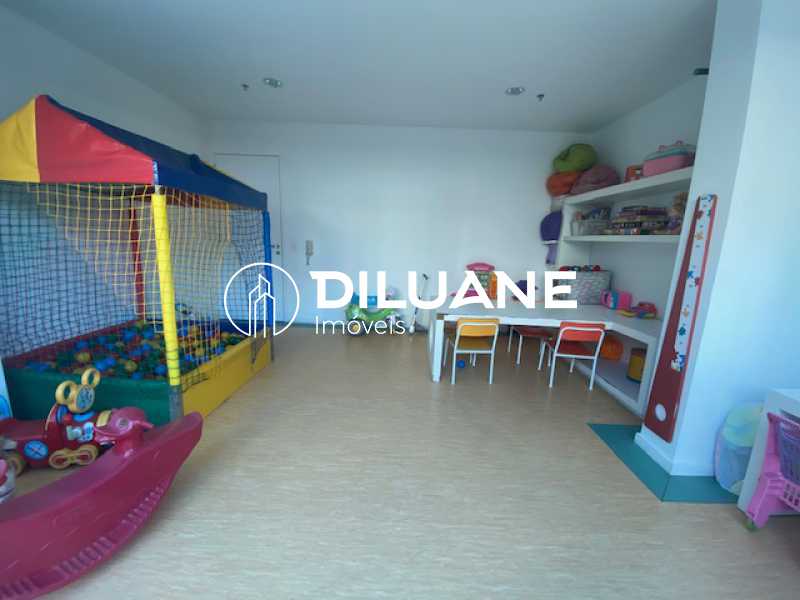 Apartamento à venda com 2 quartos, 90m² - Foto 24