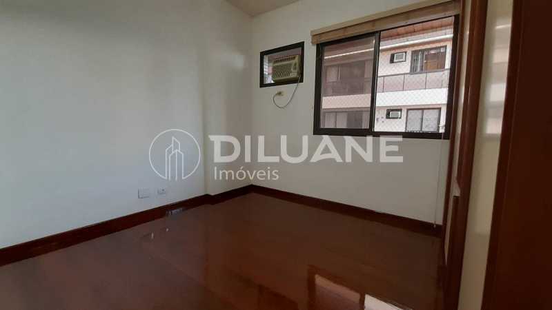 Apartamento à venda com 3 quartos, 128m² - Foto 10