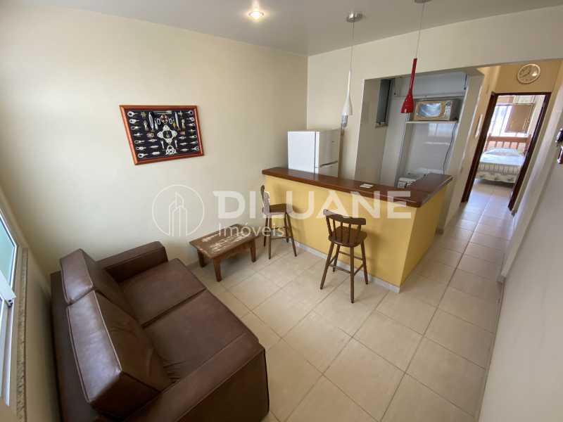 Apartamento à venda com 1 quarto, 38m² - Foto 1