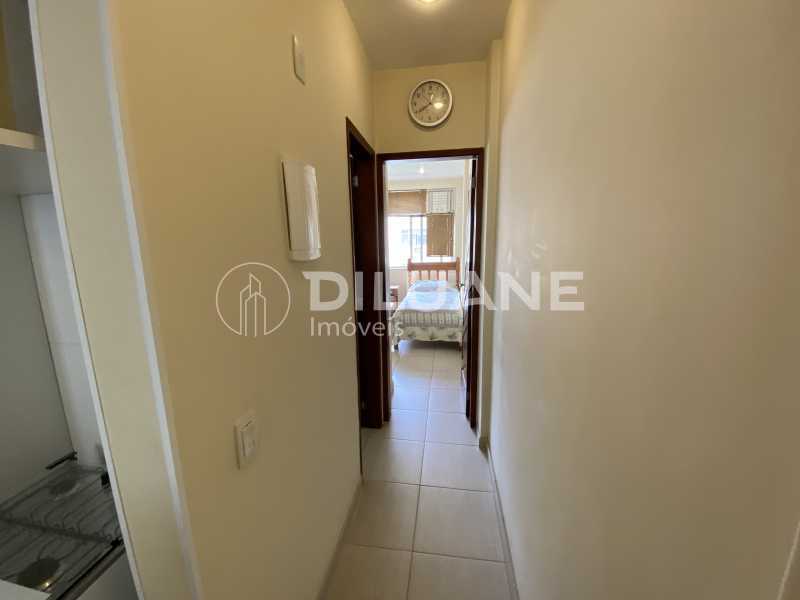 Apartamento à venda com 1 quarto, 38m² - Foto 7