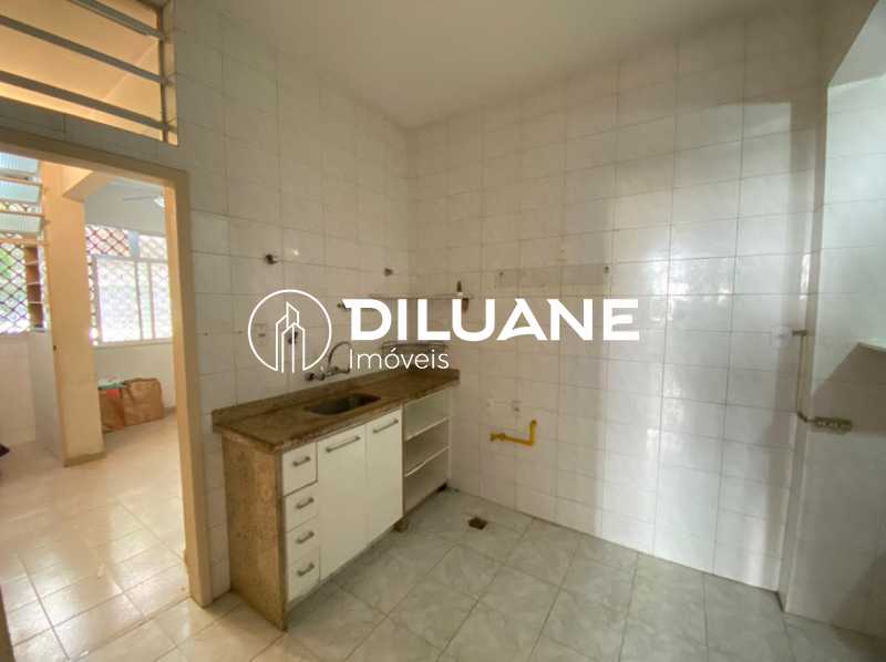 Apartamento à venda com 2 quartos, 70m² - Foto 15