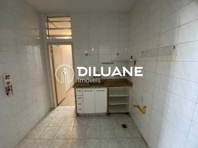 Apartamento à venda com 2 quartos, 70m² - Foto 16