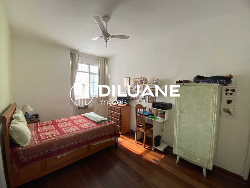 Apartamento à venda com 4 quartos, 270m² - Foto 13