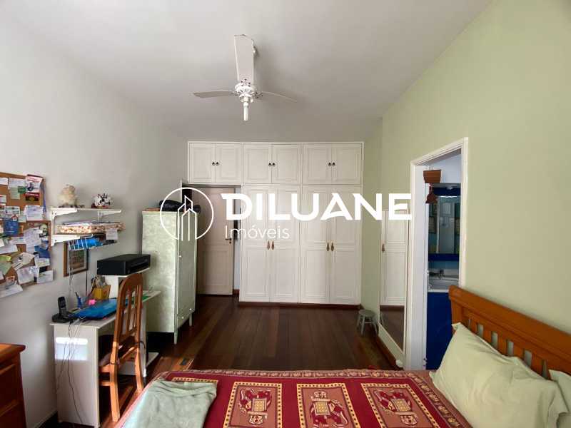 Apartamento à venda com 4 quartos, 270m² - Foto 14