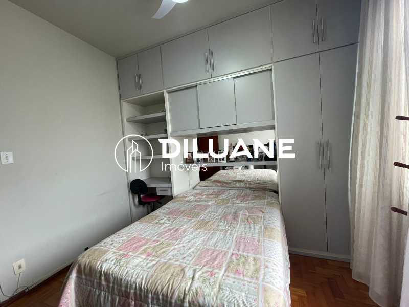 Apartamento à venda com 3 quartos, 97m² - Foto 8