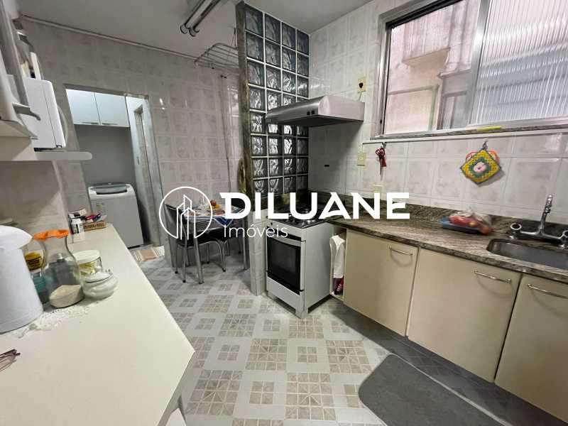 Apartamento à venda com 3 quartos, 97m² - Foto 18