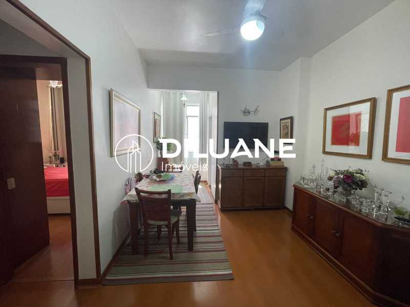 Apartamento à venda com 1 quarto, 41m² - Foto 1