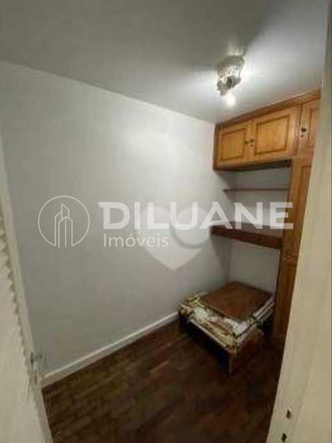 Apartamento à venda com 2 quartos, 80m² - Foto 11