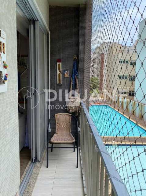 Apartamento à venda com 2 quartos, 80m² - Foto 41