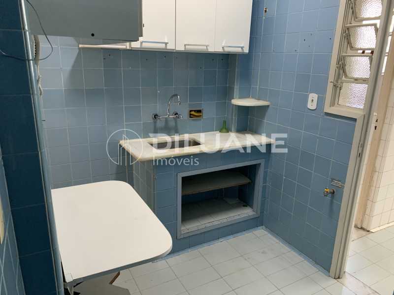 Apartamento à venda com 2 quartos, 70m² - Foto 20