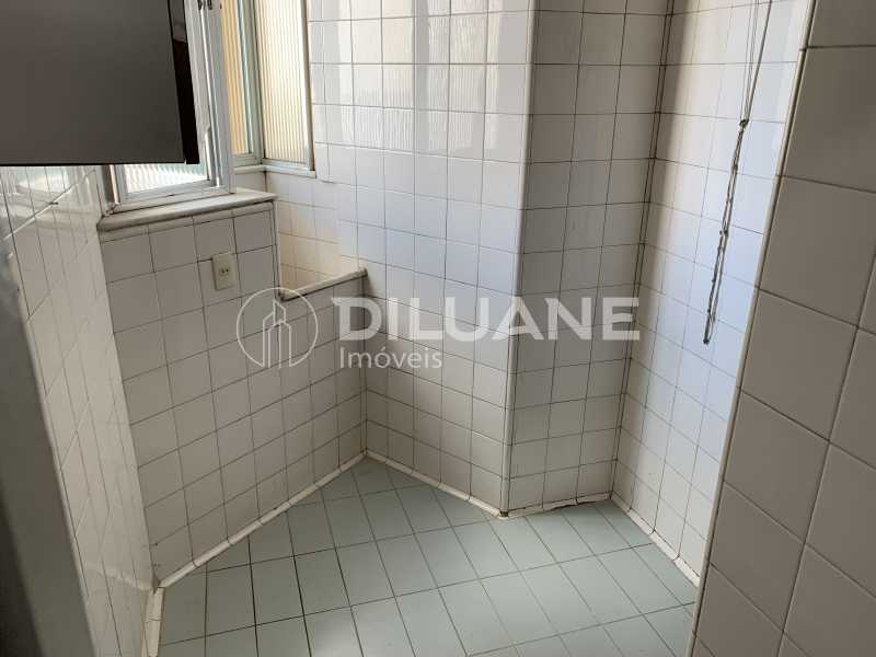 Apartamento à venda com 2 quartos, 70m² - Foto 23