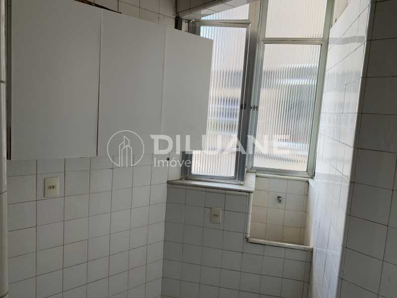 Apartamento à venda com 2 quartos, 70m² - Foto 24