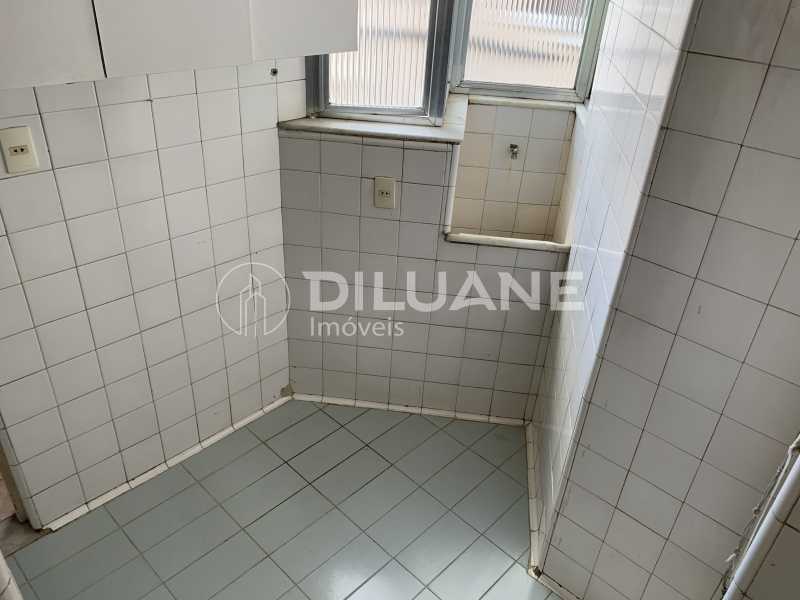 Apartamento à venda com 2 quartos, 70m² - Foto 25