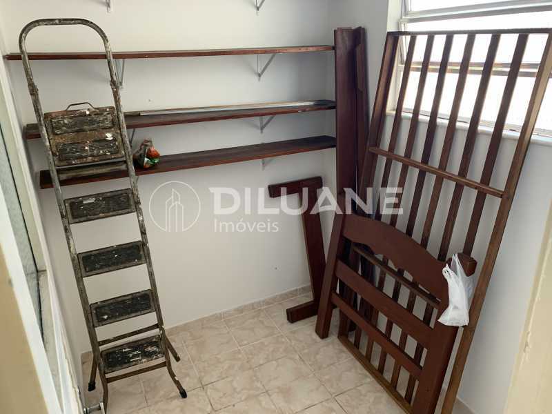 Apartamento à venda com 2 quartos, 70m² - Foto 26